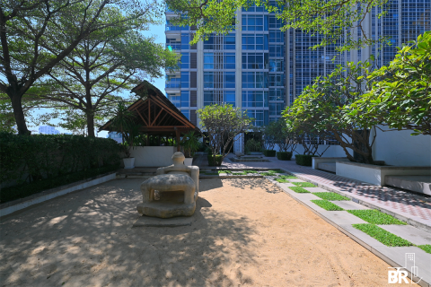 Condo in Bangkok, Thailand, 3 bedrooms № 190144 - photo 6