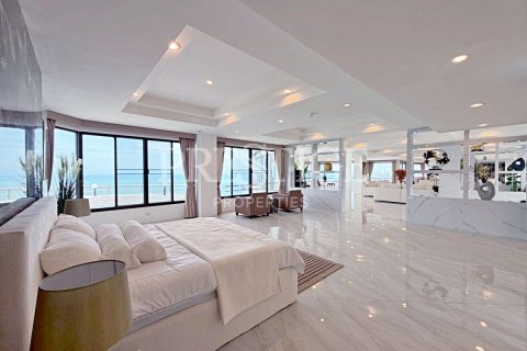 Condo in Pattaya, Thailand, 2 bedrooms № 202034 - photo 20
