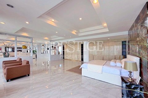 Condo in Pattaya, Thailand, 2 bedrooms № 202034 - photo 22