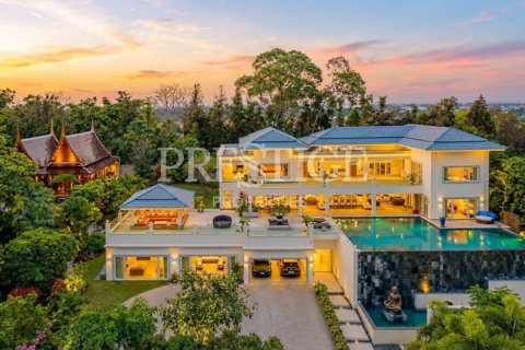 Casa de 7 dormitorios en Pattaya, Tailandia № 202032