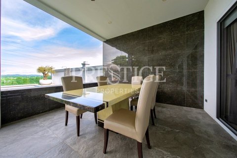 Casa de 4 dormitorios en Pattaya, Tailandia № 202033 - foto 20