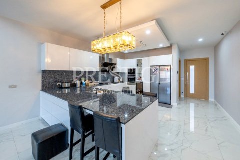 Casa de 4 dormitorios en Pattaya, Tailandia № 202033 - foto 6