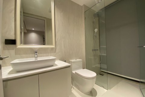 Condominio de 3 dormitorios en Bangkok, Tailandia № 180945 - foto 14