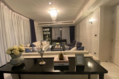 Condominio de 3 dormitorios en Bangkok, Tailandia № 180945 - foto 4