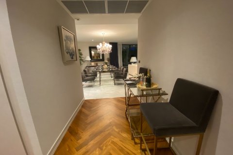 Condominio de 3 dormitorios en Bangkok, Tailandia № 180945 - foto 15