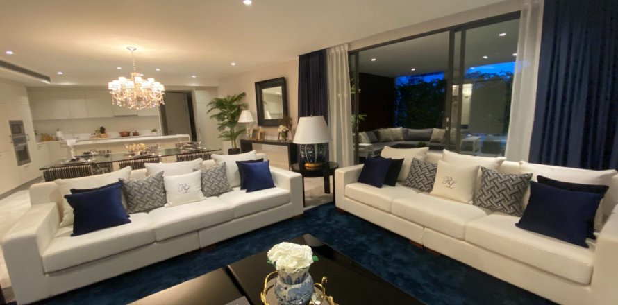 Condominio de 3 dormitorios en Bangkok, Tailandia № 180945
