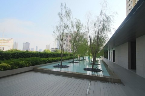 Condominio de 3 dormitorios en Bangkok, Tailandia № 180943 - foto 25