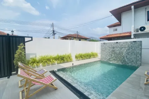 Haus in Pattaya, Thailand 5 Schlafzimmer № 155668 - Foto 3