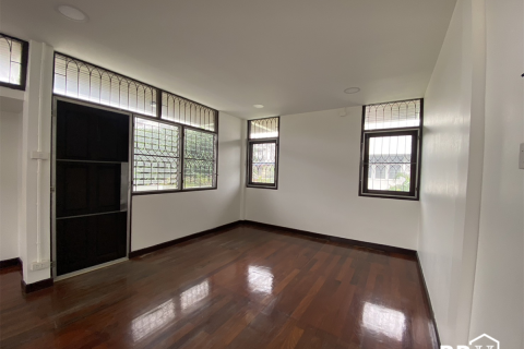 Casa de 4 dormitorios en Bangkok, Tailandia № 189373 - foto 7