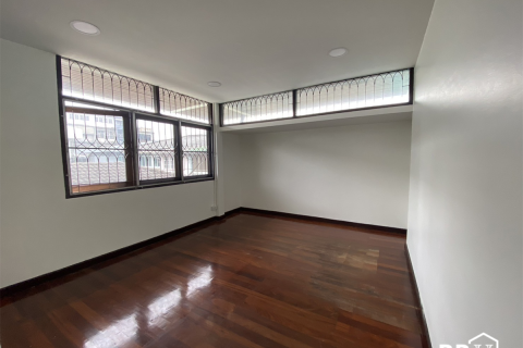 Casa de 4 dormitorios en Bangkok, Tailandia № 189373 - foto 9