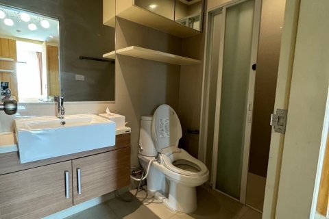 Condo in Watthana, Bangkok, Thailand, 3 bedrooms № 163252 - photo 26
