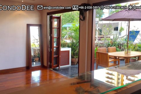 House in Watthana, Bangkok, Thailand 4 bedrooms № 200620 - photo 9