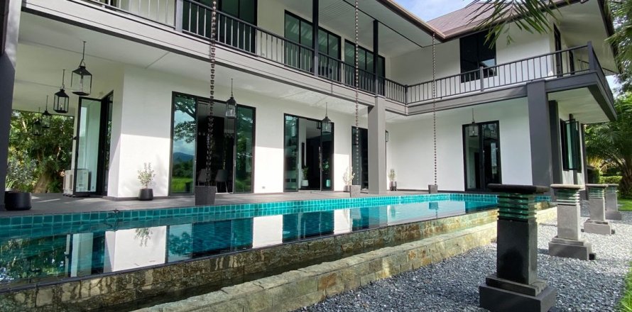 Maison à Chiang Mai, Thaïlande 6 chambres № 160095