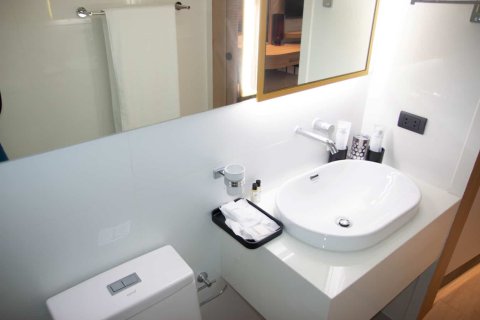 Condominio de 1 dormitorio en Bang Tao, Tailandia № 166541 - foto 11