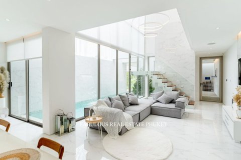 Chalet de 3 dormitorios en Bang Tao, Tailandia № 179641 - foto 3
