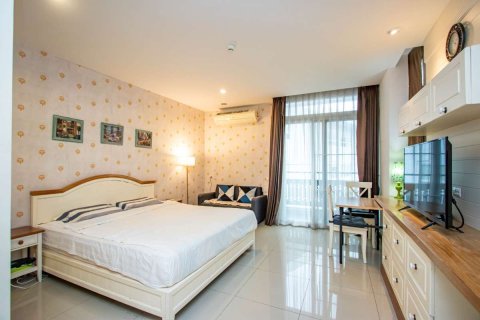 Condo in Chiang Mai, Thailand, 20 bedrooms  № 205530