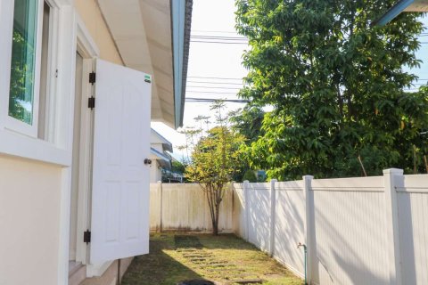 Casa de 3 dormitorios en Chiang Mai, Tailandia № 205528 - foto 10