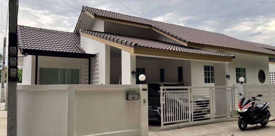 Casa de 3 dormitorios en Chiang Mai, Tailandia № 205526