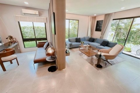 Haus in Bangkok, Thailand 4 Schlafzimmer № 233630 - Foto 6