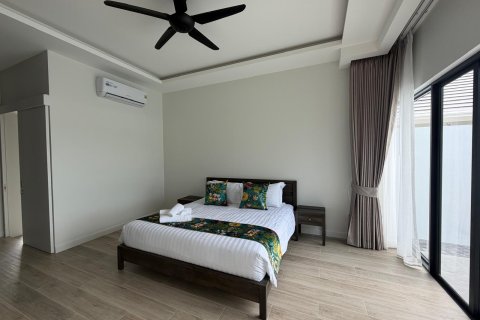 Chalet de 3 dormitorios en Hua Hin, Tailandia № 169891 - foto 9