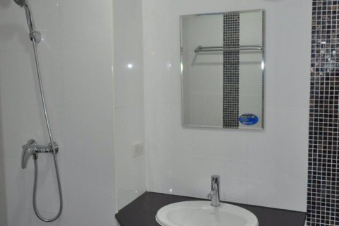 Studio dans le Condo sur Jomtien Beach, Pattaya, Thaïlande  № 204289