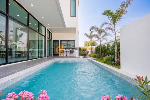 Studio in Bang Lamung, Thailand № 144483