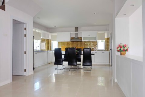 Estudio en Pattaya, Tailandia № 144486 - foto 4