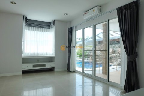 Estudio en Pattaya, Tailandia № 144486 - foto 12