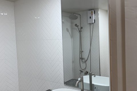 Studio in the Condo in Bangkok, Thailand № 143120 - Foto 11