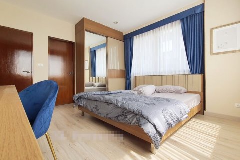 Condominio de 1 dormitorio en Phra Khanong, Bangkok, Tailandia № 143398 - foto 7
