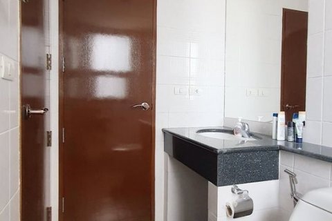 Condominio de 1 dormitorio en Phra Khanong, Bangkok, Tailandia № 143398 - foto 11