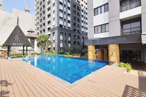 Condominio de 1 dormitorio en Phra Khanong, Bangkok, Tailandia № 143398 - foto 14