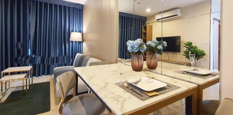 Condominio de 1 dormitorio en Phra Khanong, Bangkok, Tailandia № 143398