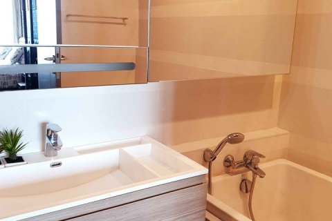 Eigentumswohnung in Bangkok, Thailand, 1 Schlafzimmer  № 143399 - Foto 9