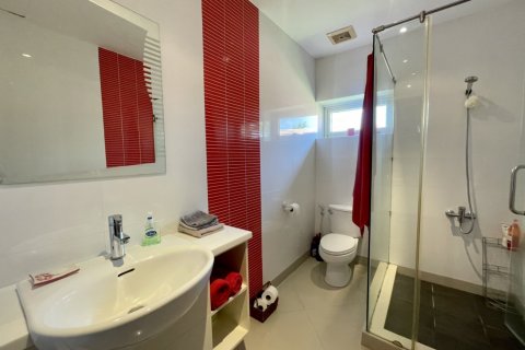 Casa de 3 dormitorios en Pattaya, Tailandia № 54635 - foto 10