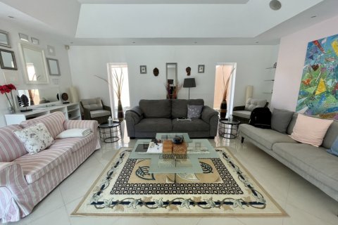 Casa de 3 dormitorios en Pattaya, Tailandia № 54635 - foto 3