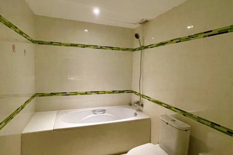 Condominio de 3 dormitorios en Bangkok, Tailandia № 65833 - foto 13