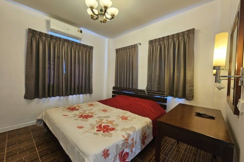 Casa de 4 dormitorios en Pattaya, Tailandia № 158740 - foto 19