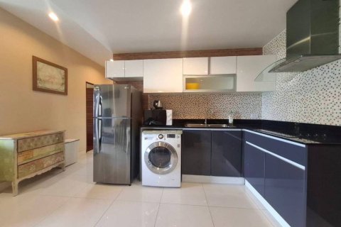 Condominio de 2 dormitorios en Pattaya, Tailandia № 158735 - foto 6