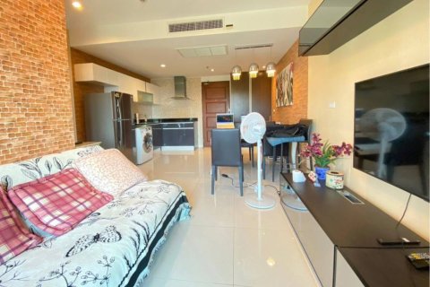 Condo in Pattaya, Thailand, 2 bedrooms  № 158735