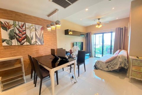 Condominio de 2 dormitorios en Pattaya, Tailandia № 158735 - foto 2