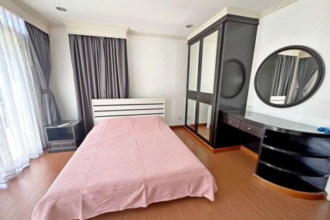 House in Pattaya, Thailand 3 bedrooms № 158739 - photo 18