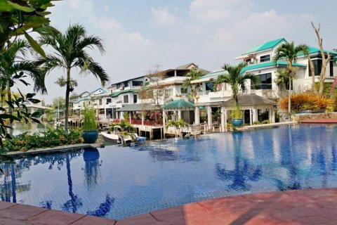 House in Pattaya, Thailand 3 bedrooms № 158739 - photo 21