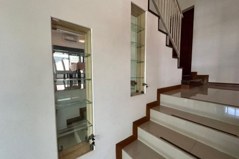 House in Pattaya, Thailand 3 bedrooms № 158739 - photo 8