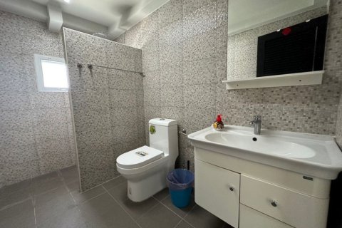 House in Pattaya, Thailand 3 bedrooms № 158739 - photo 16