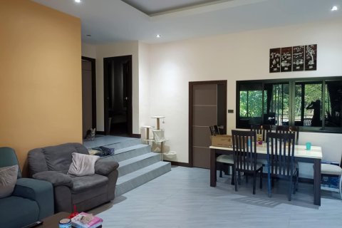Casa de 4 dormitorios en Klaeng, Tailandia № 170931 - foto 9