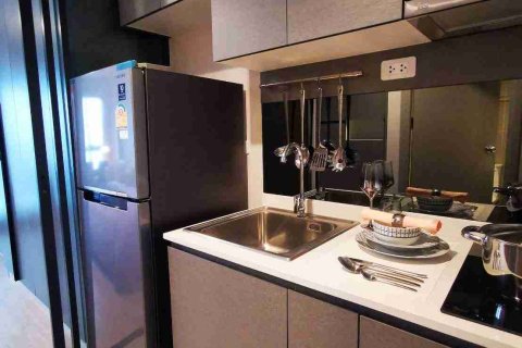 Estudio en el condominio en Bangkok, Tailandia № 183197 - foto 7