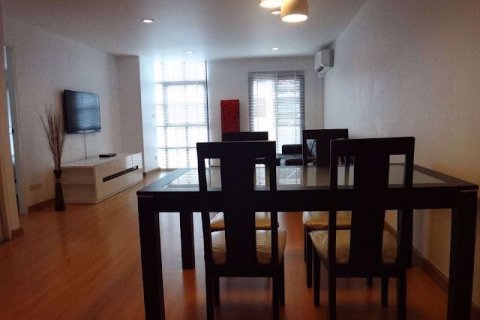 Condominio de 2 dormitorios en Bang Rak, Bangkok, Tailandia № 47553 - foto 3