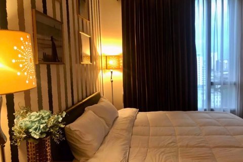 Condo in Khlong Toei, Bangkok, Thailand, 2 bedrooms № 47555 - photo 8