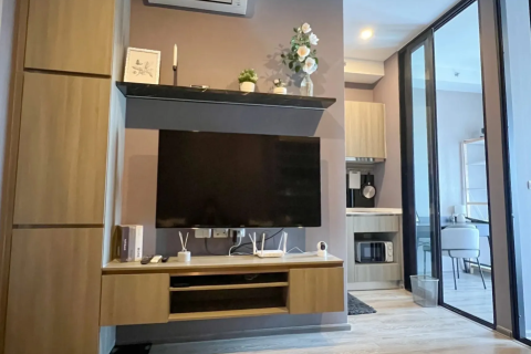 Studio dans le Condo à Watthana, Bangkok, Thaïlande  № 147479